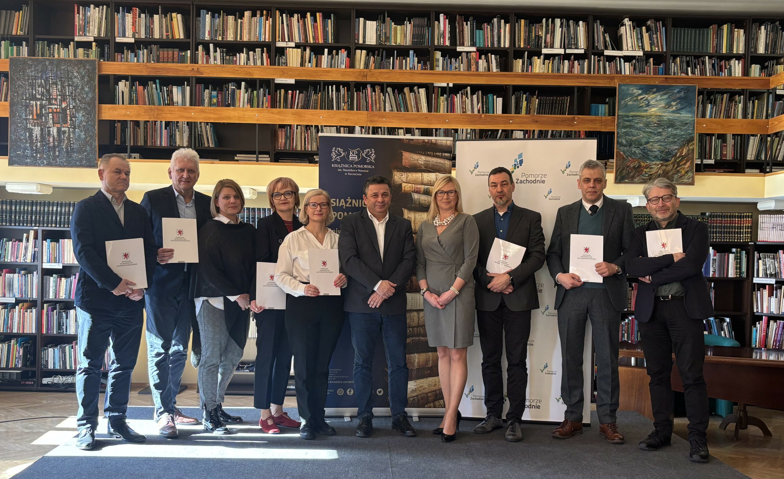 Naukowcy z Instytutu Literatury i Nowych Mediów powołani do Rady Naukowej Książnicy Pomorskiej im. S. Staszica w Szczecinie na kadencję 2026–2029
