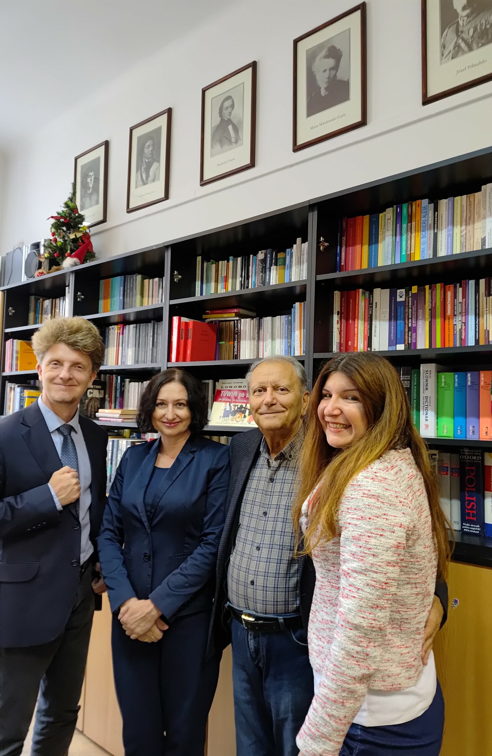 Prof. Piotr Krupiński i prof. Klaudia Koczur-Lejk na Uniwersytecie w Bukareszcie